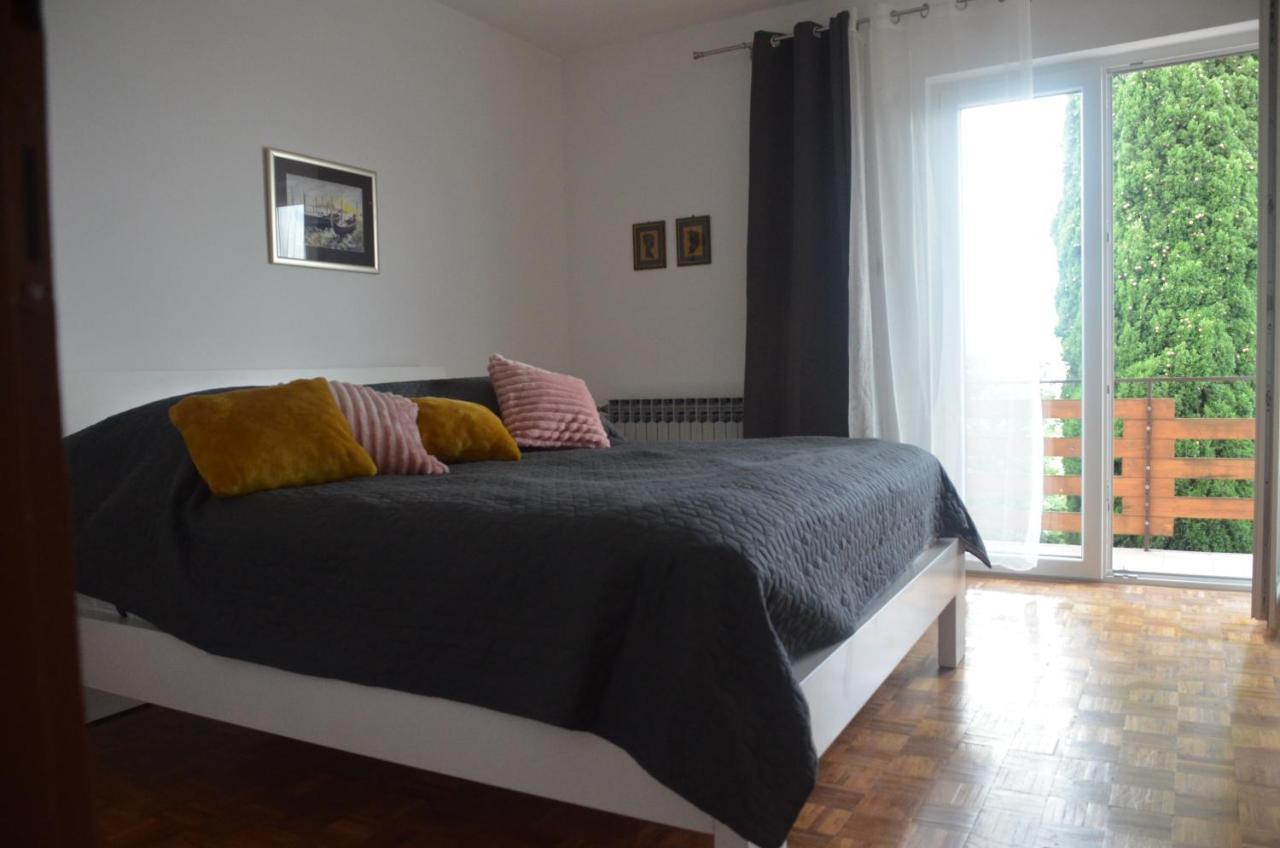 Corina & Franco Apartment Сен Екстериор снимка
