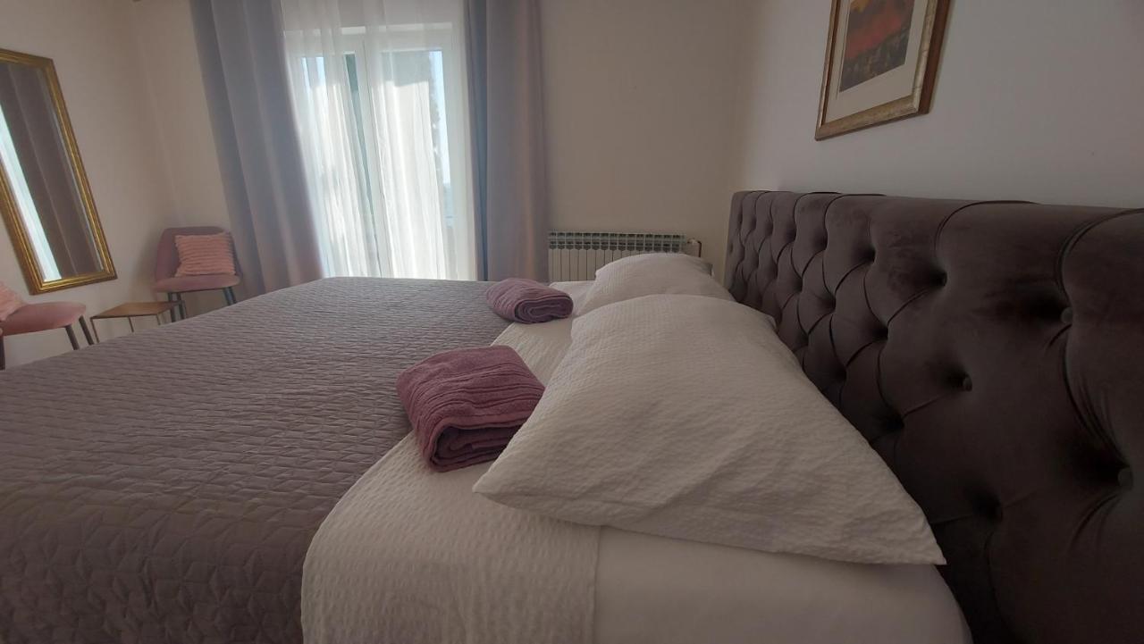 Corina & Franco Apartment Сен Екстериор снимка